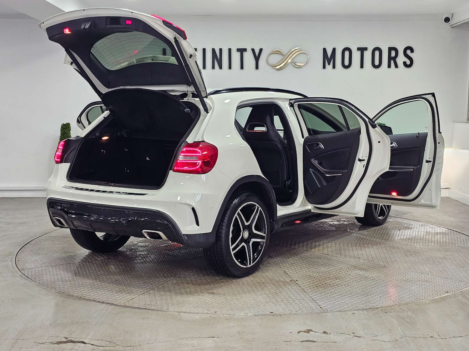 Used Mercedes-Benz GLA 2015 for sale - 77775437: Photo 82