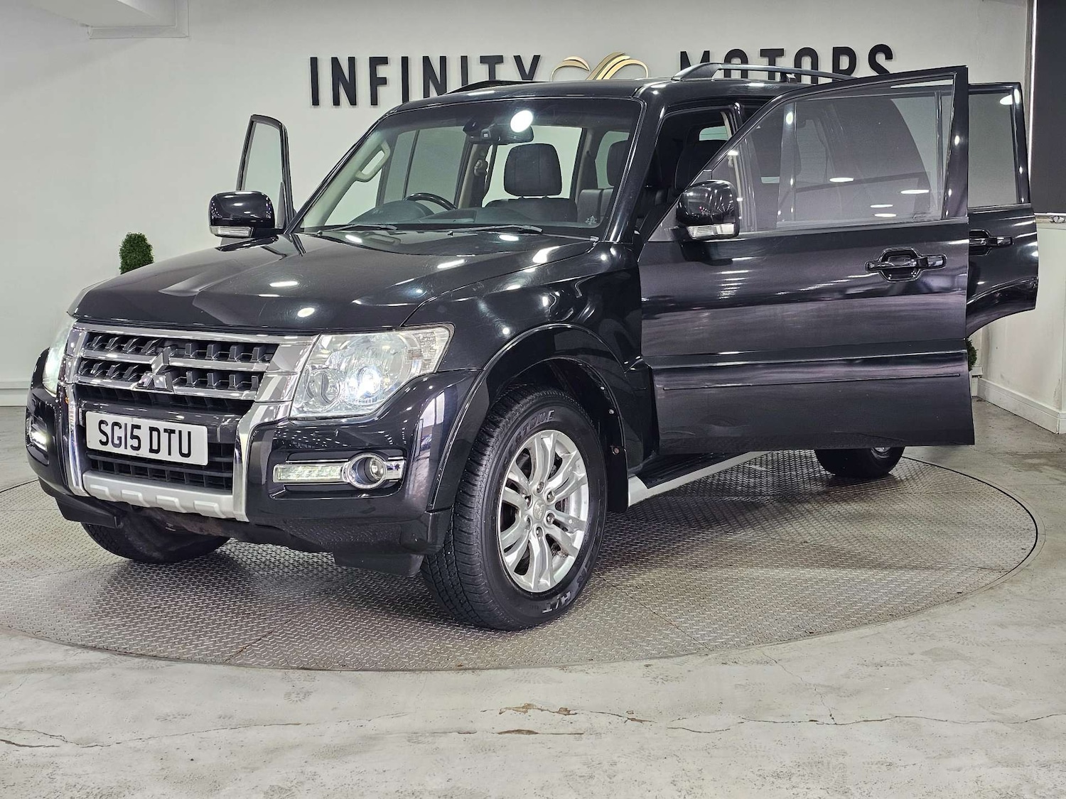 Used Mitsubishi Shogun 2015 for sale - 78003828: Photo 41