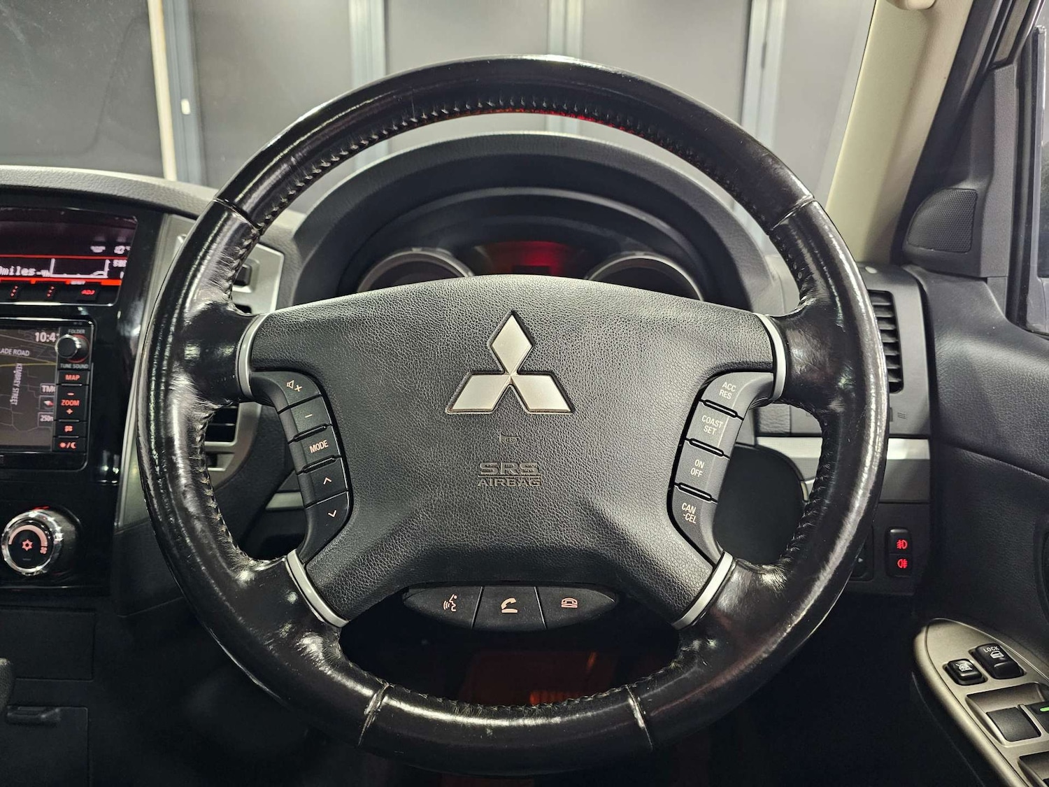 Used Mitsubishi Shogun 2015 for sale - 78003828: Photo 53