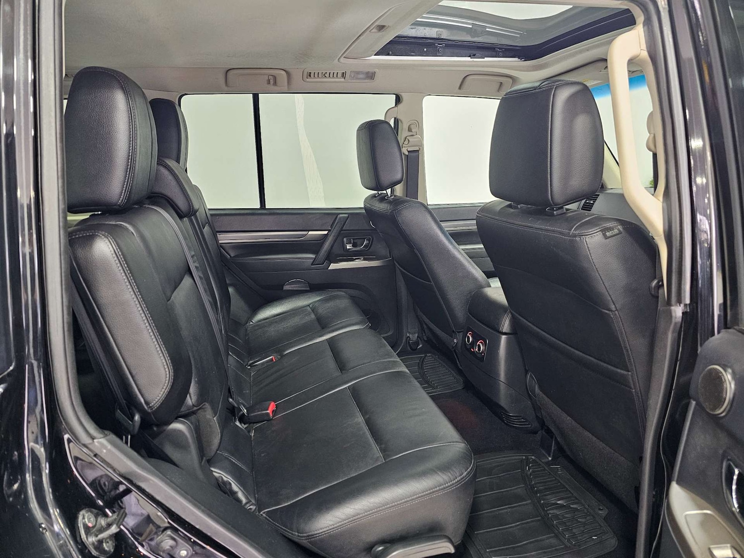 Used Mitsubishi Shogun 2015 for sale - 78003828: Photo 73