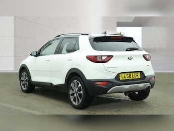 Used Kia Stonic 2018 for sale - 78218179: Photo