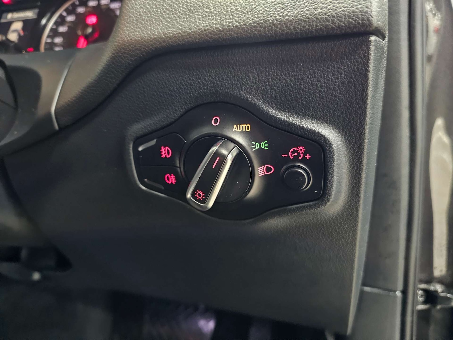 Used Audi Q5 2015 for sale - 77973543: Photo 23