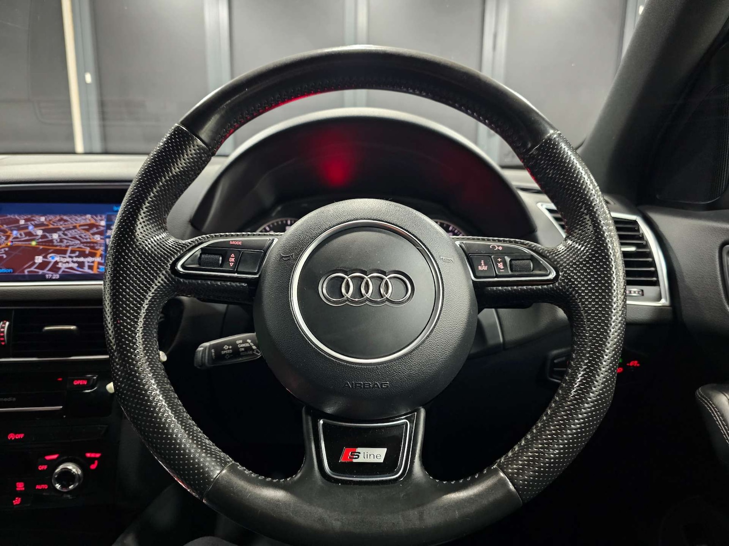 Used Audi Q5 2015 for sale - 77973543: Photo 25