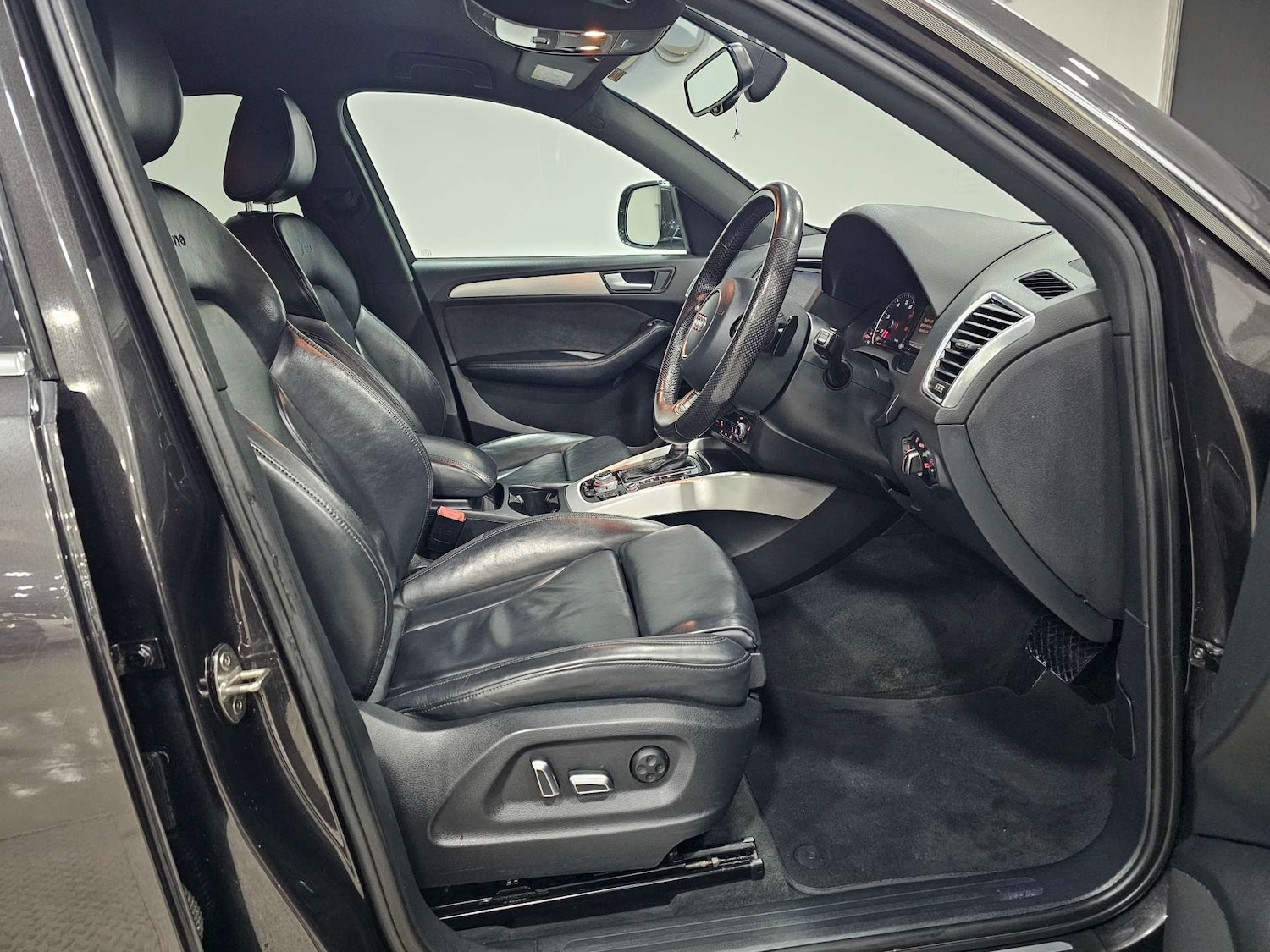 Used Audi Q5 2015 for sale - 77973543: Photo 3