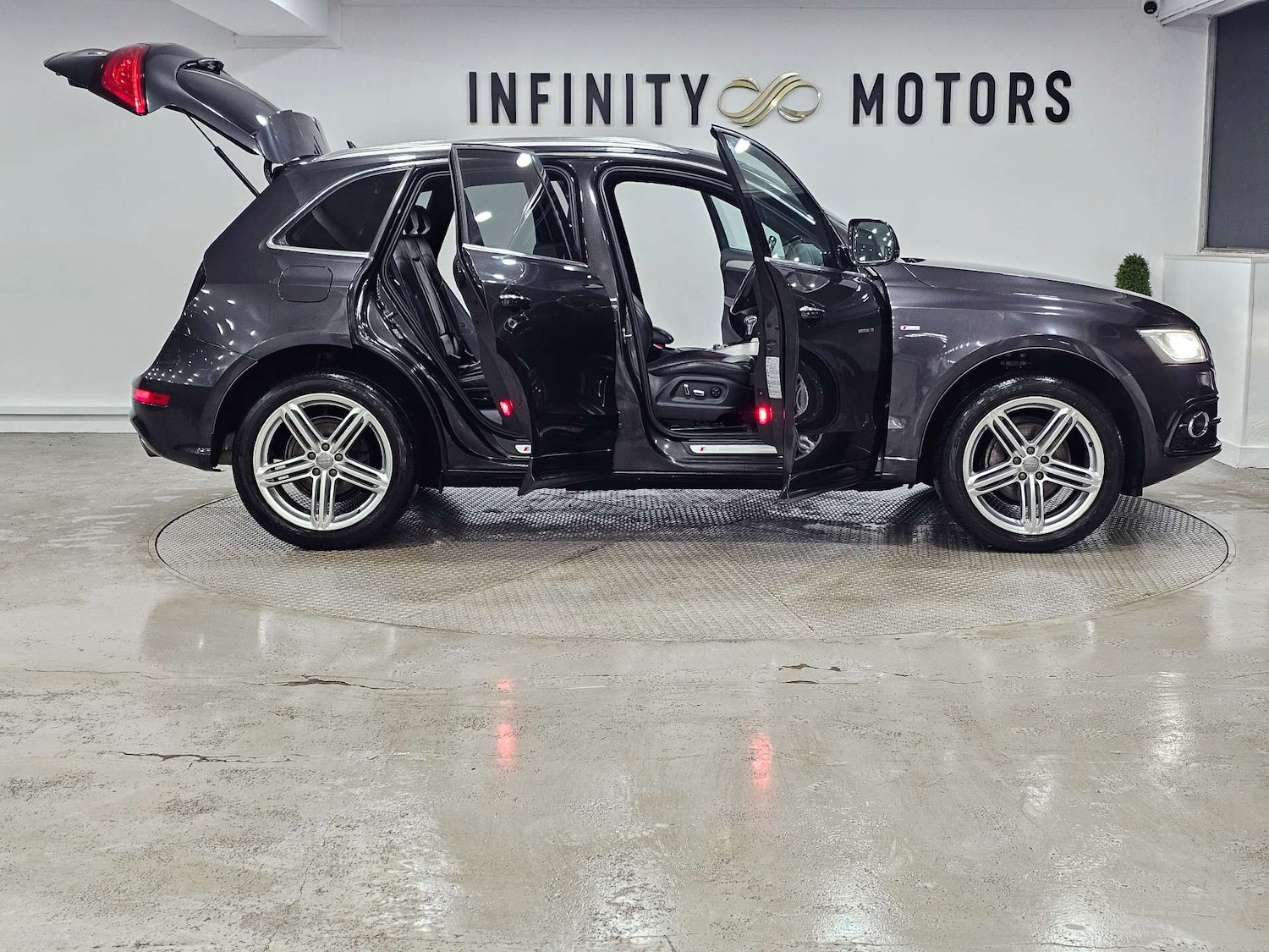 Used Audi Q5 2015 for sale - 77973543: Photo 54