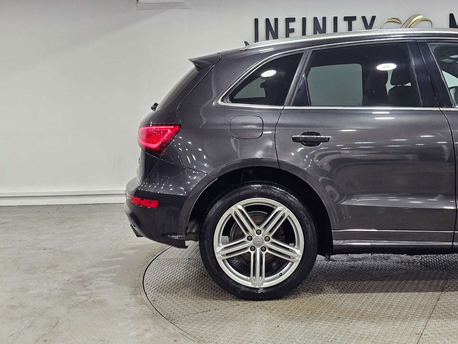 Used Audi Q5 2015 for sale - 77973543: Photo 61