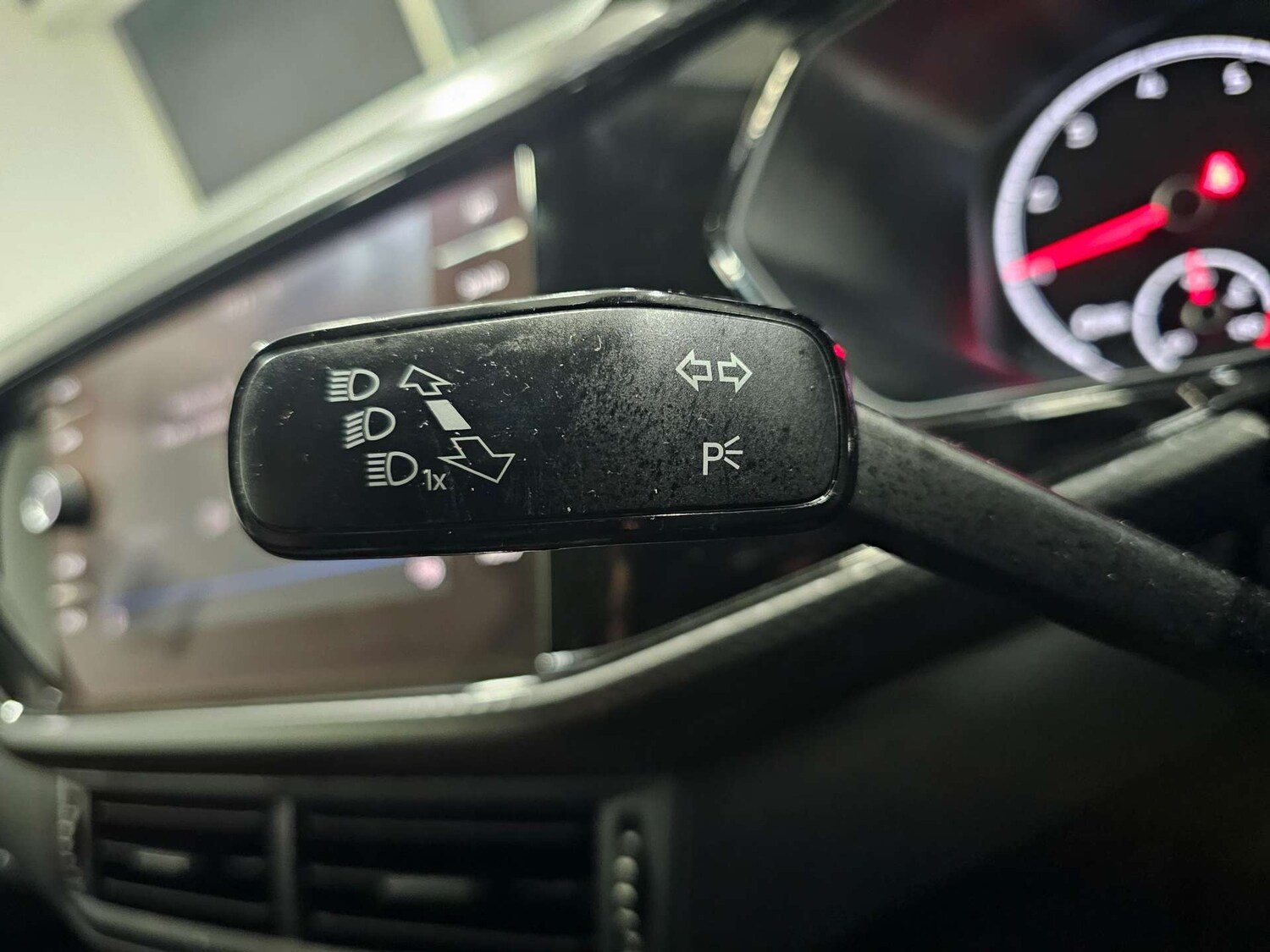 Used Volkswagen T-Cross 2019 for sale - 77084205: Photo 64