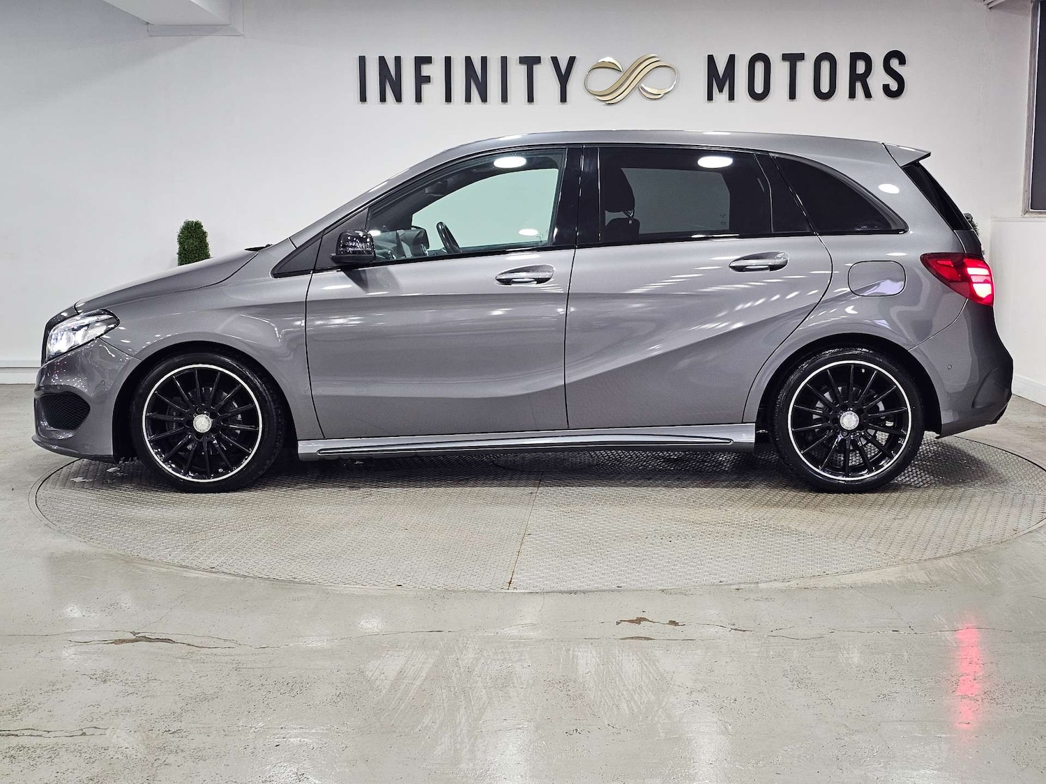 Used Mercedes-Benz B Class 2016 for sale - 77220286: Photo 32