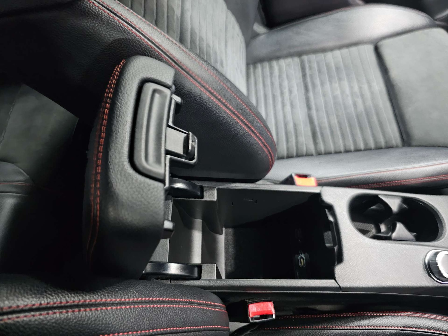 Used Mercedes-Benz B Class 2016 for sale - 77220286: Photo 52