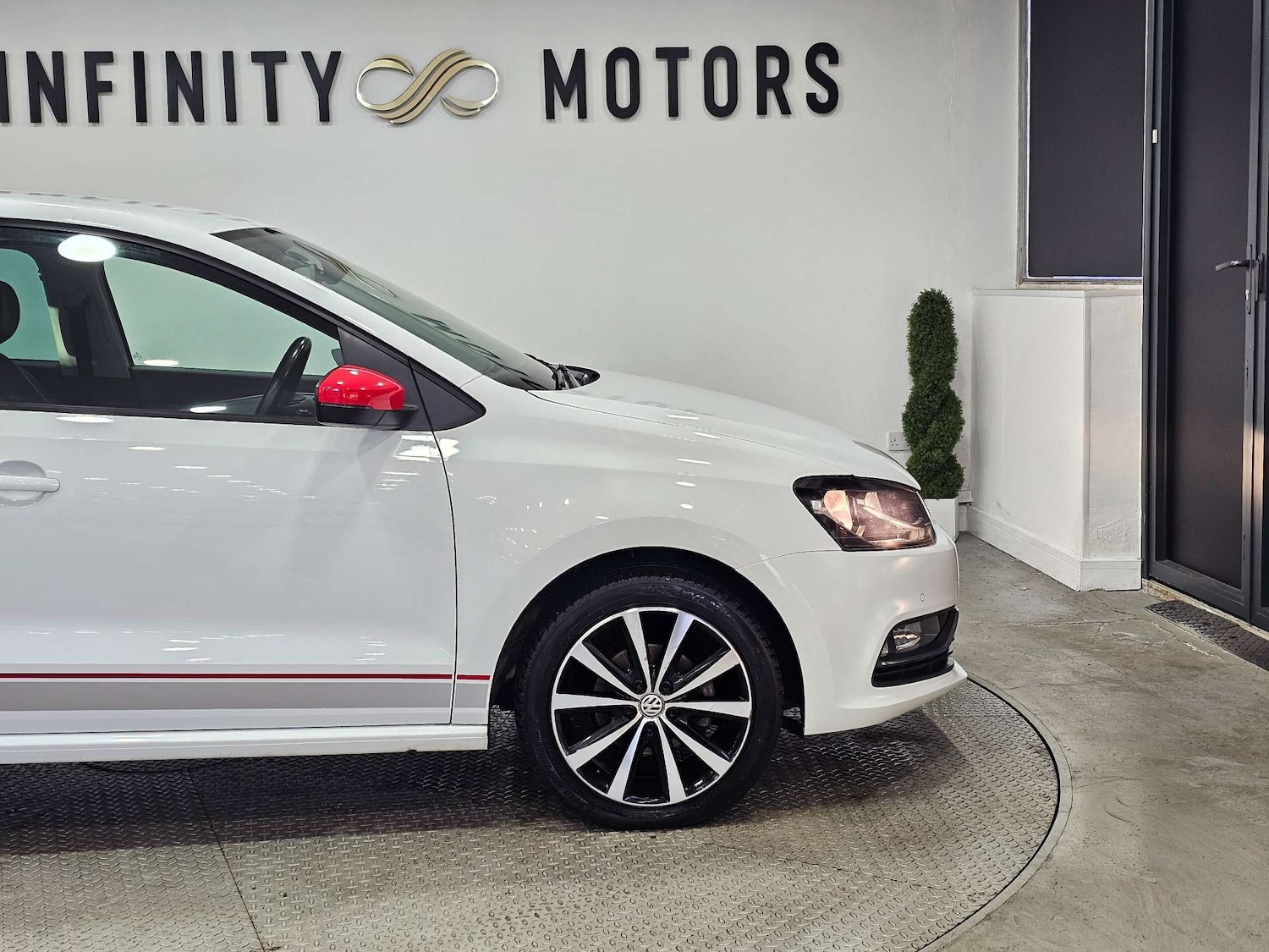 Used Volkswagen Polo 2017 for sale - 77236283: Photo 36