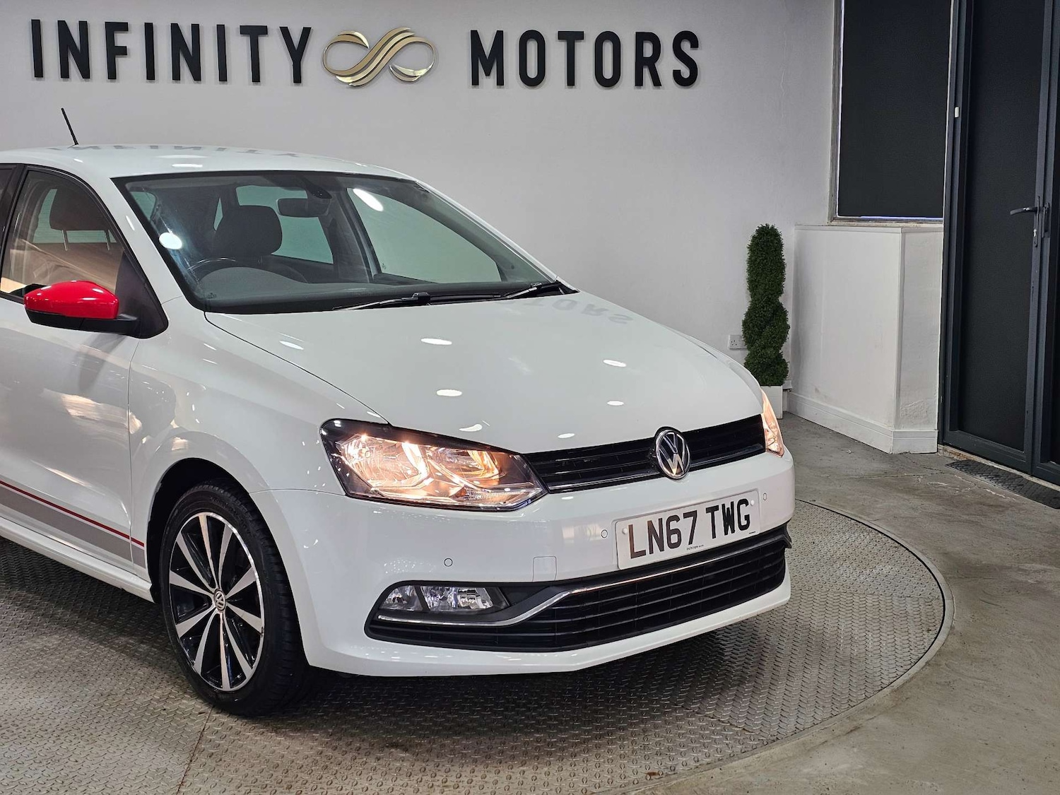 Used Volkswagen Polo 2017 for sale - 77236283: Photo 4