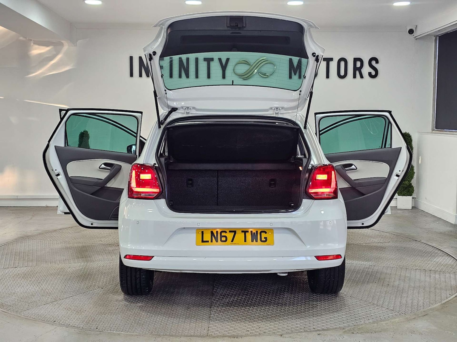 Used Volkswagen Polo 2017 for sale - 77236283: Photo 48