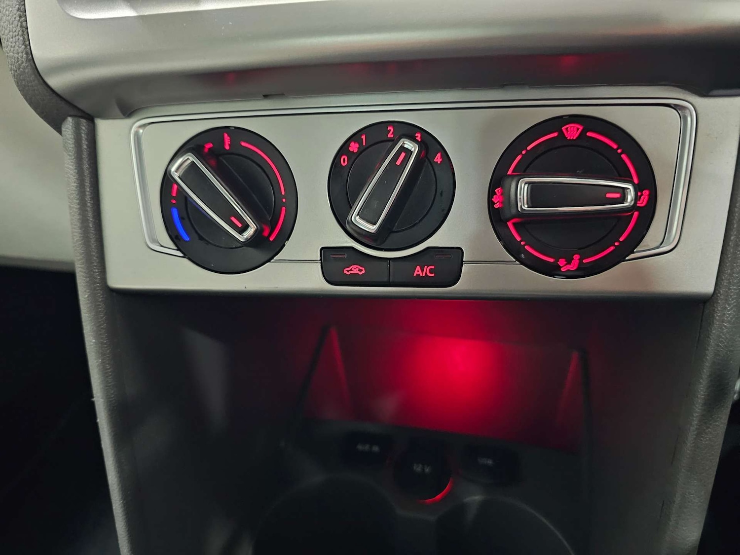 Used Volkswagen Polo 2017 for sale - 77236283: Photo 67