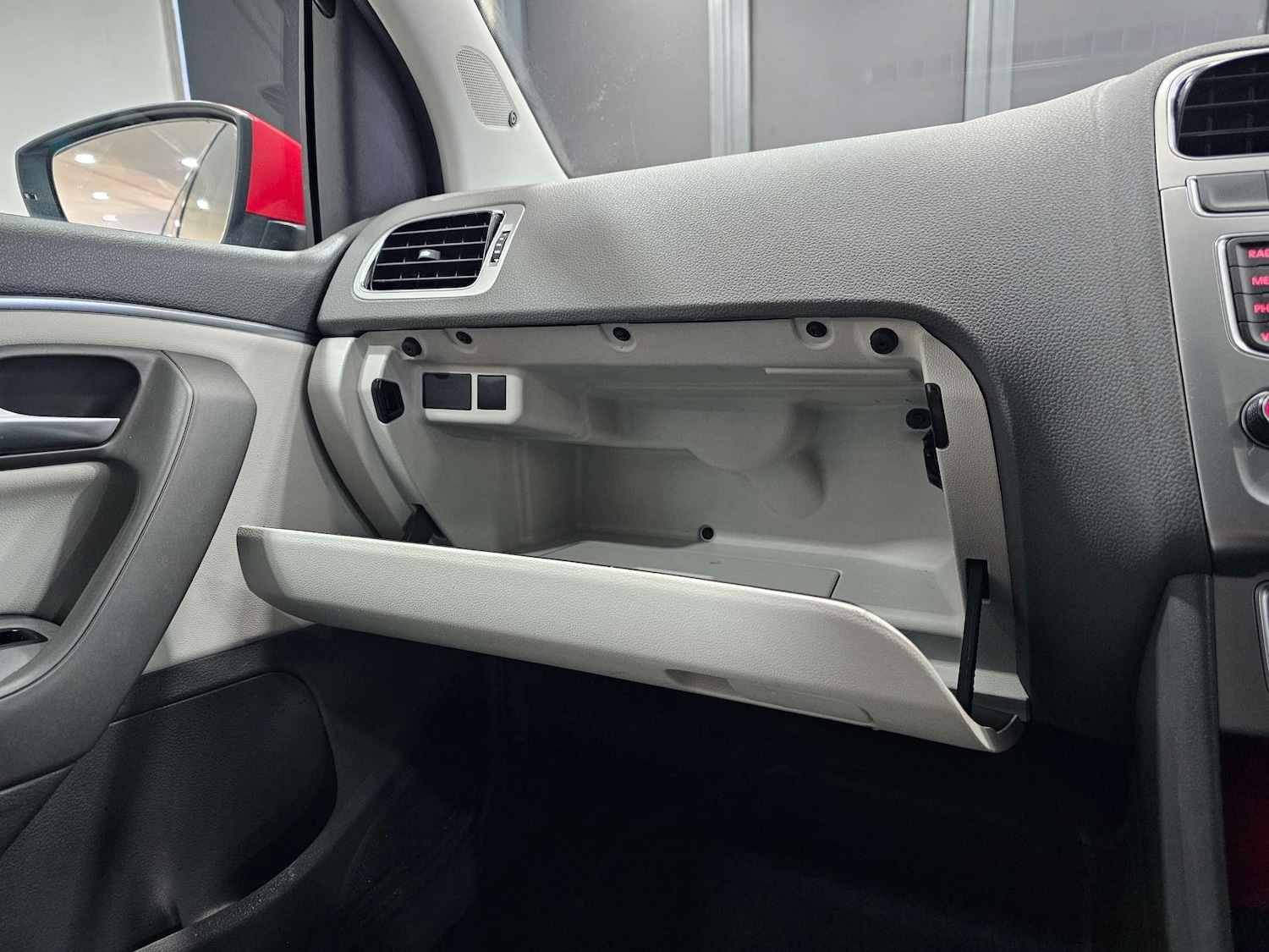 Used Volkswagen Polo 2017 for sale - 77236283: Photo 75