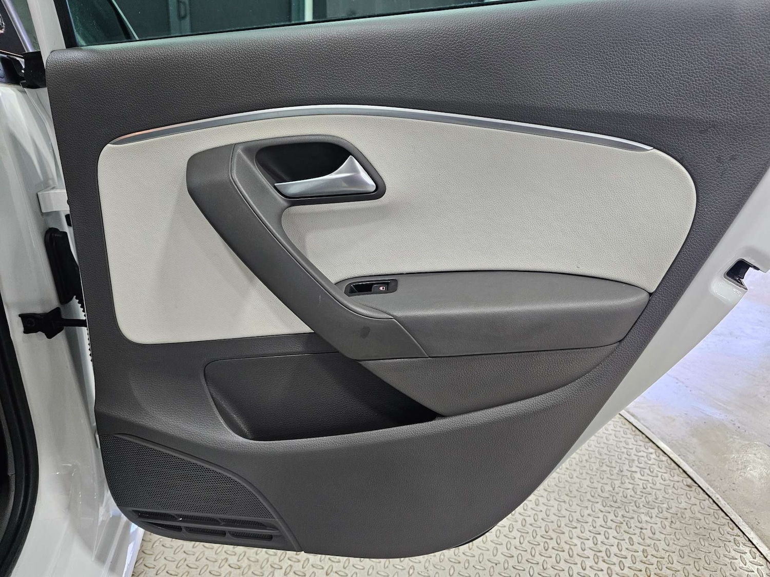 Used Volkswagen Polo 2017 for sale - 77236283: Photo 76