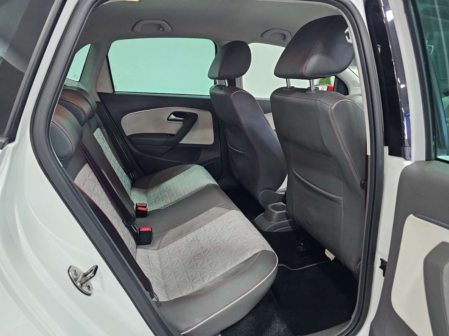 Used Volkswagen Polo 2017 for sale - 77236283: Photo 78