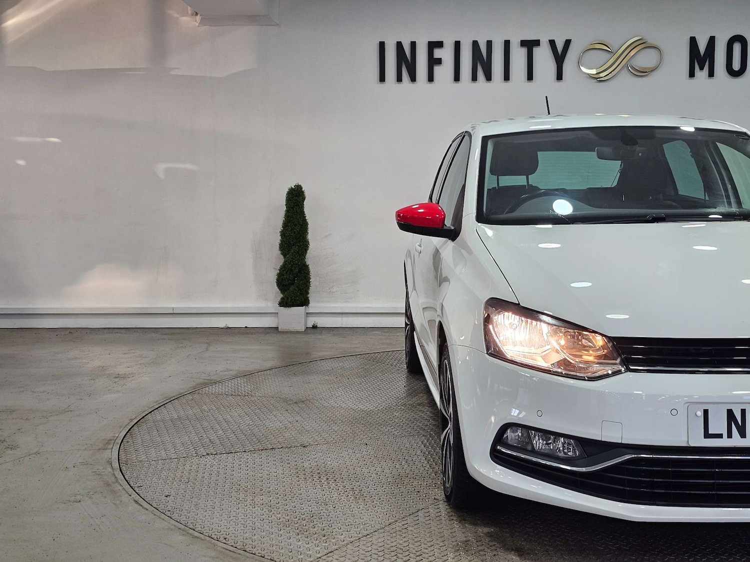 Used Volkswagen Polo 2017 for sale - 77236283: Photo 9