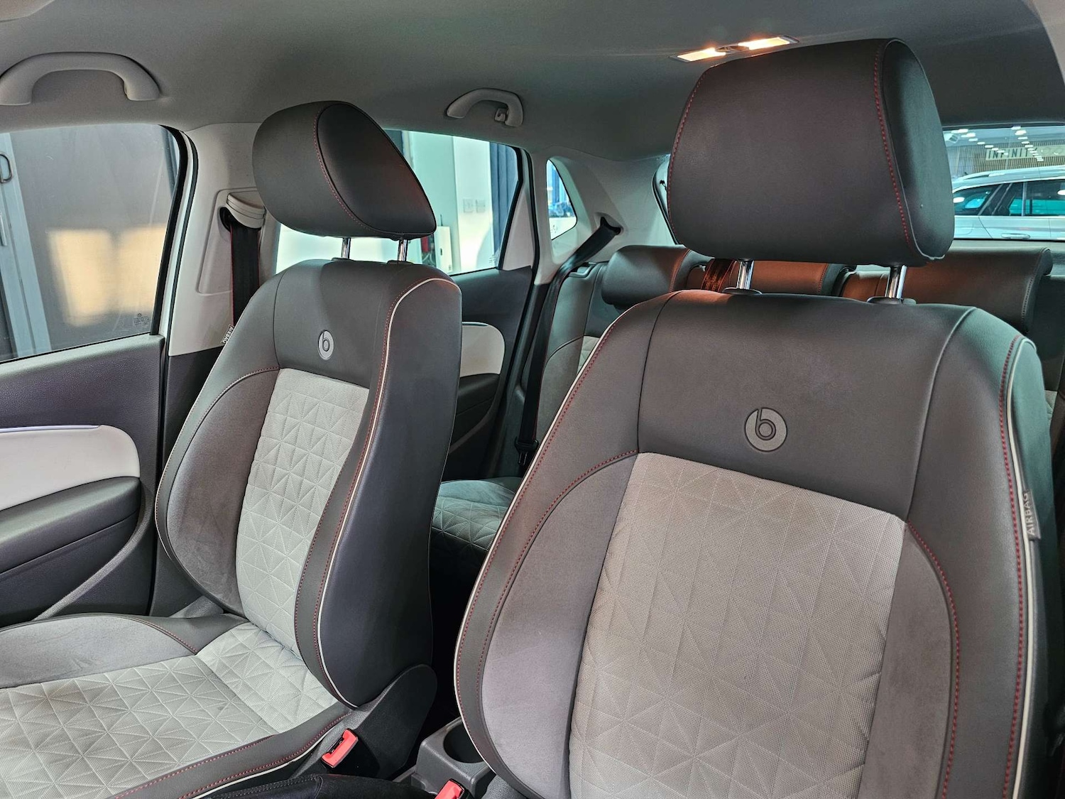 Used Volkswagen Polo 2017 for sale - 77236283: Photo 92