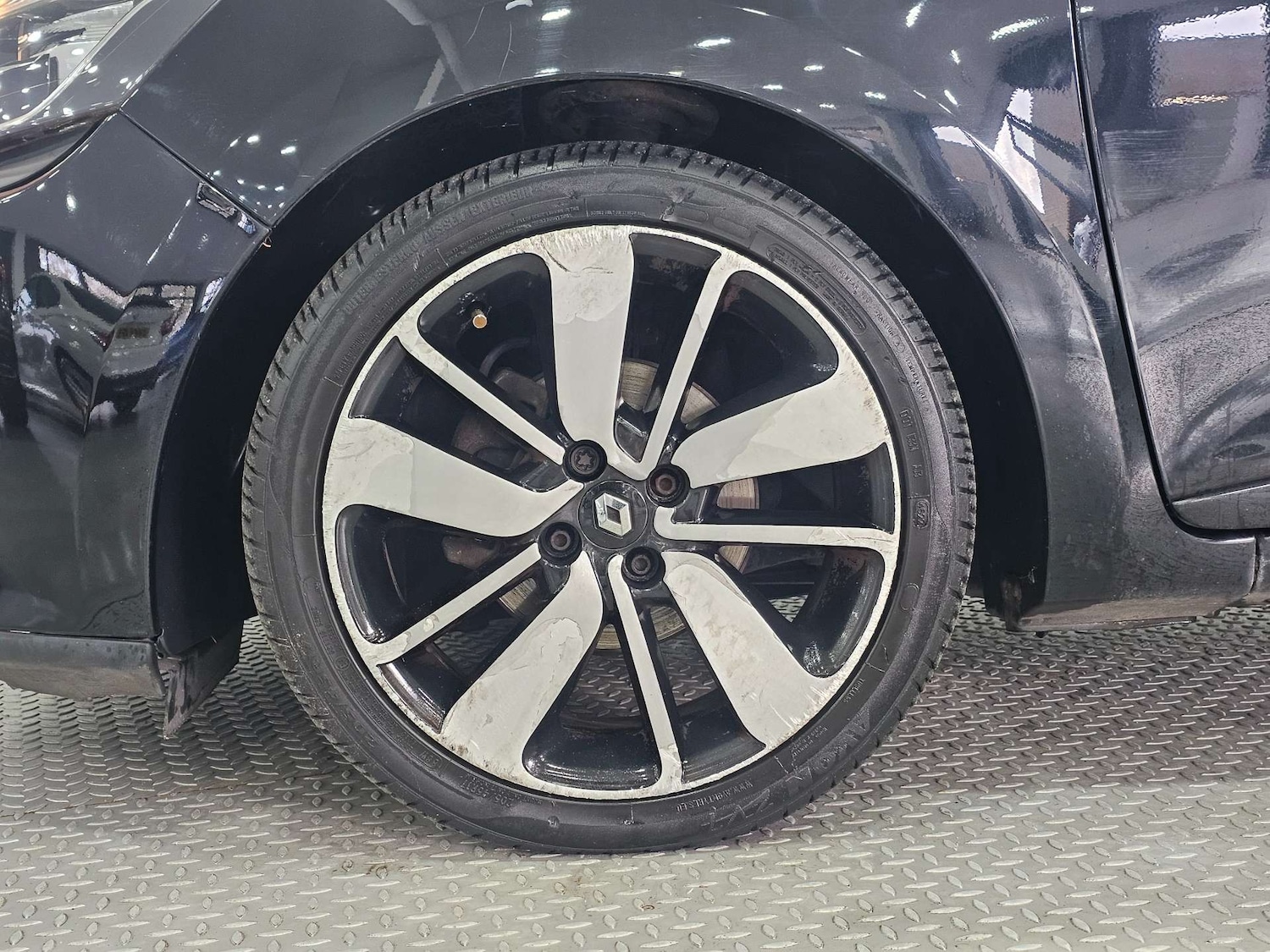 Used Renault Clio 2016 for sale - 76972356: Photo 23