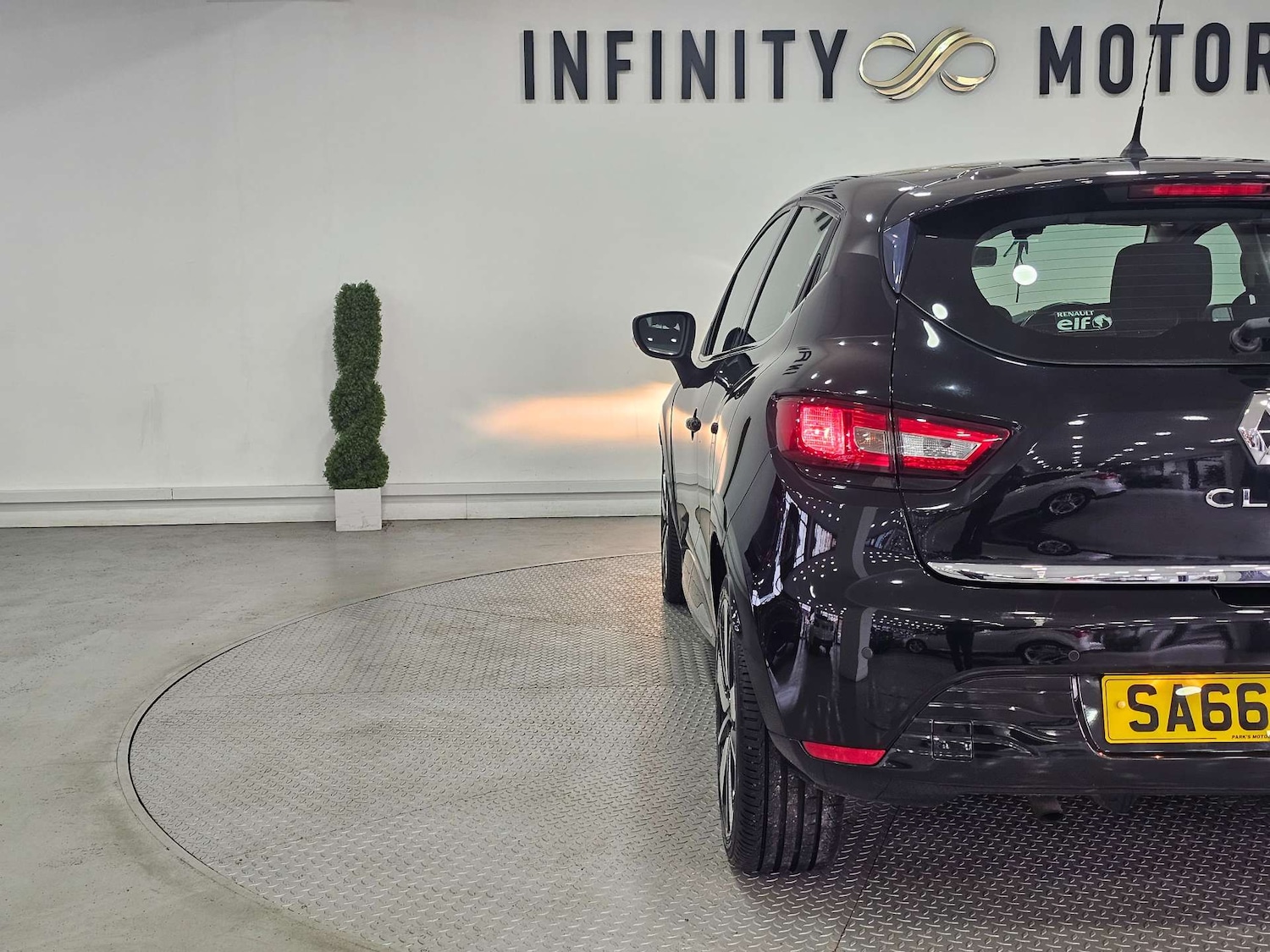 Used Renault Clio 2016 for sale - 76972356: Photo 31