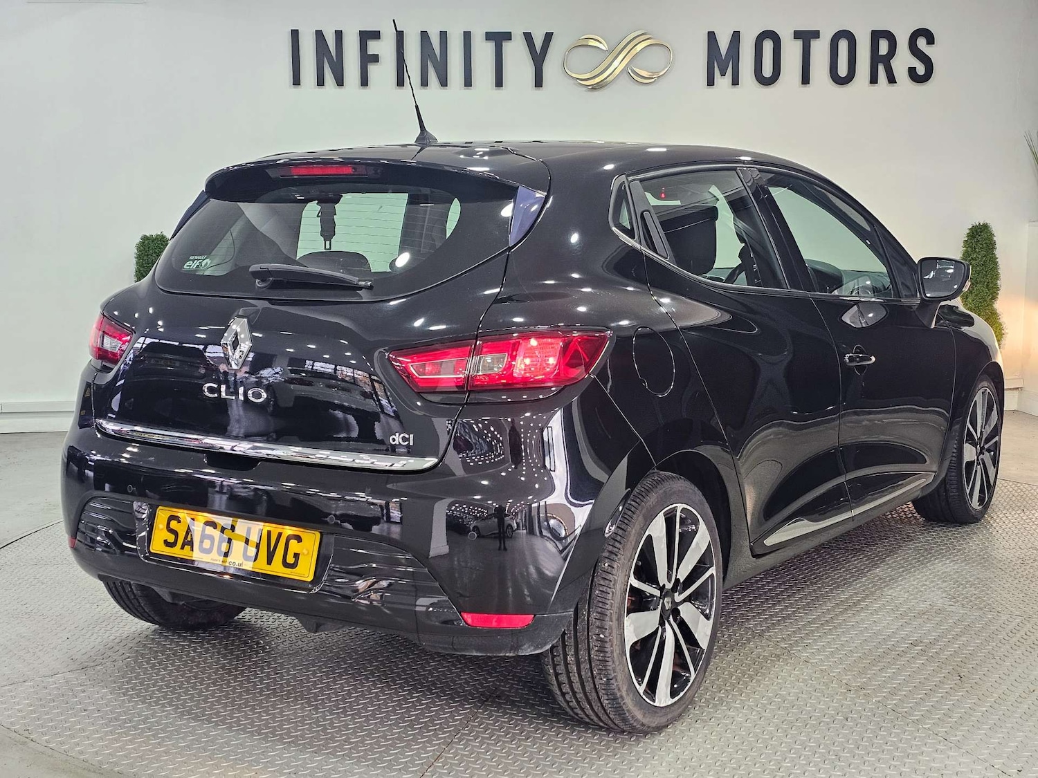 Used Renault Clio 2016 for sale - 76972356: Photo 33