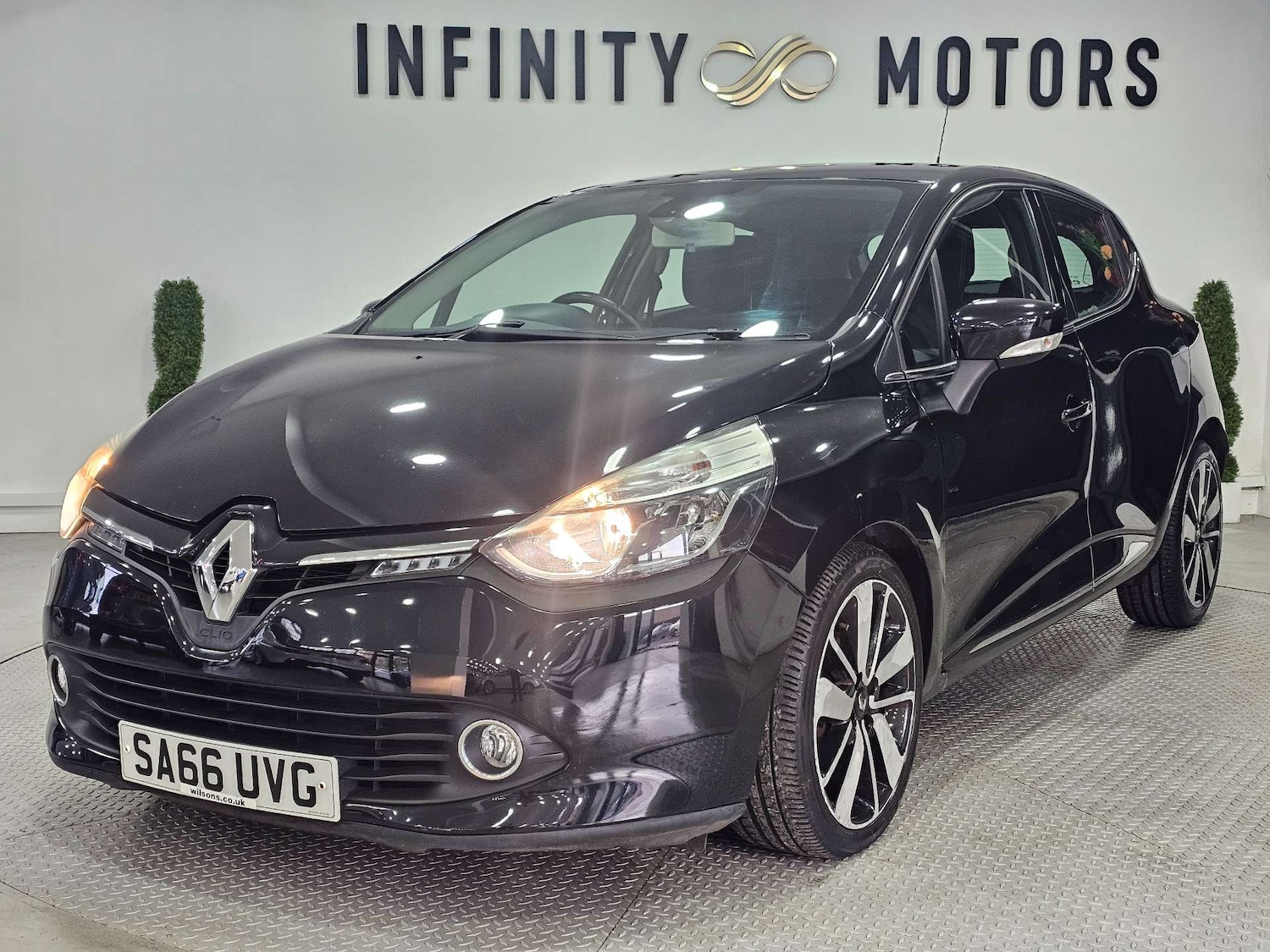 Used Renault Clio 2016 for sale - 76972356: Photo 4