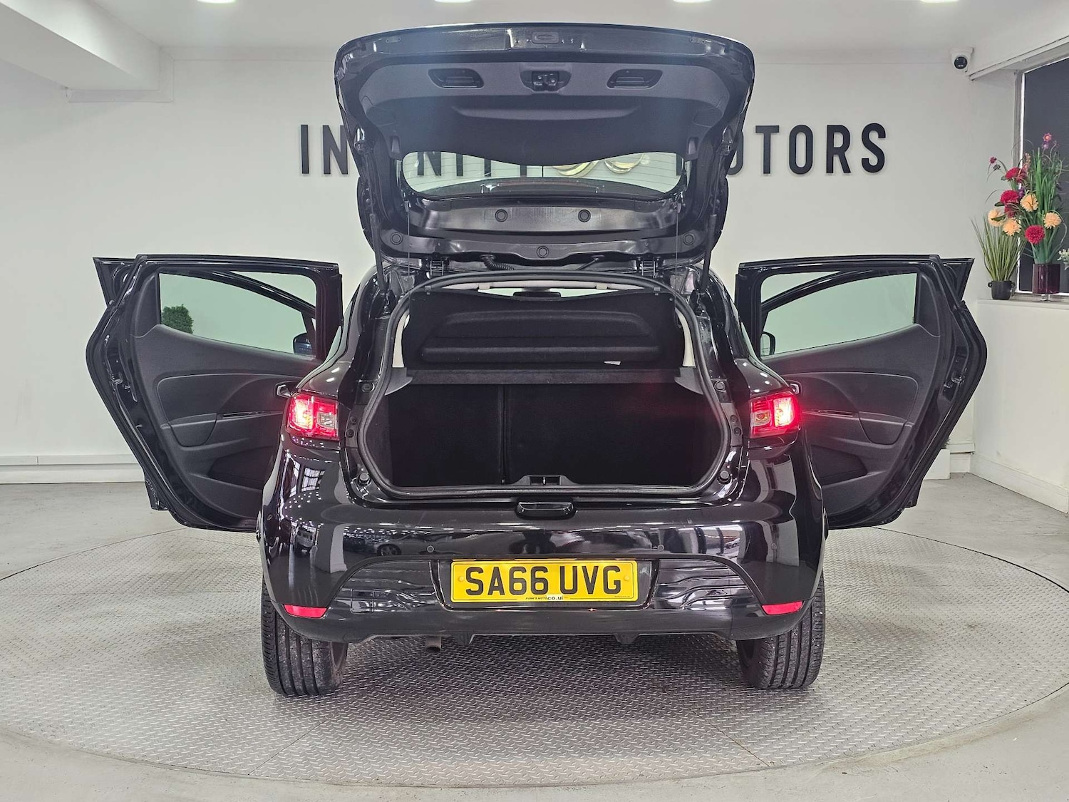 Used Renault Clio 2016 for sale - 76972356: Photo 48