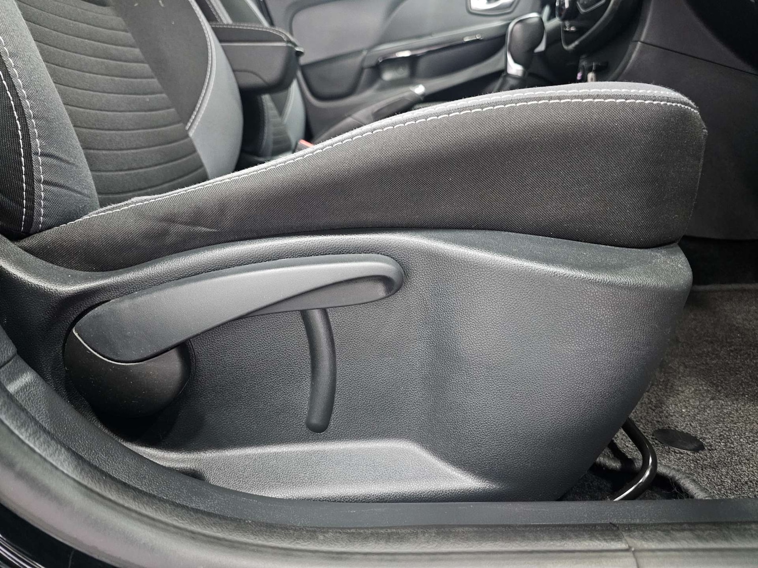 Used Renault Clio 2016 for sale - 76972356: Photo 57