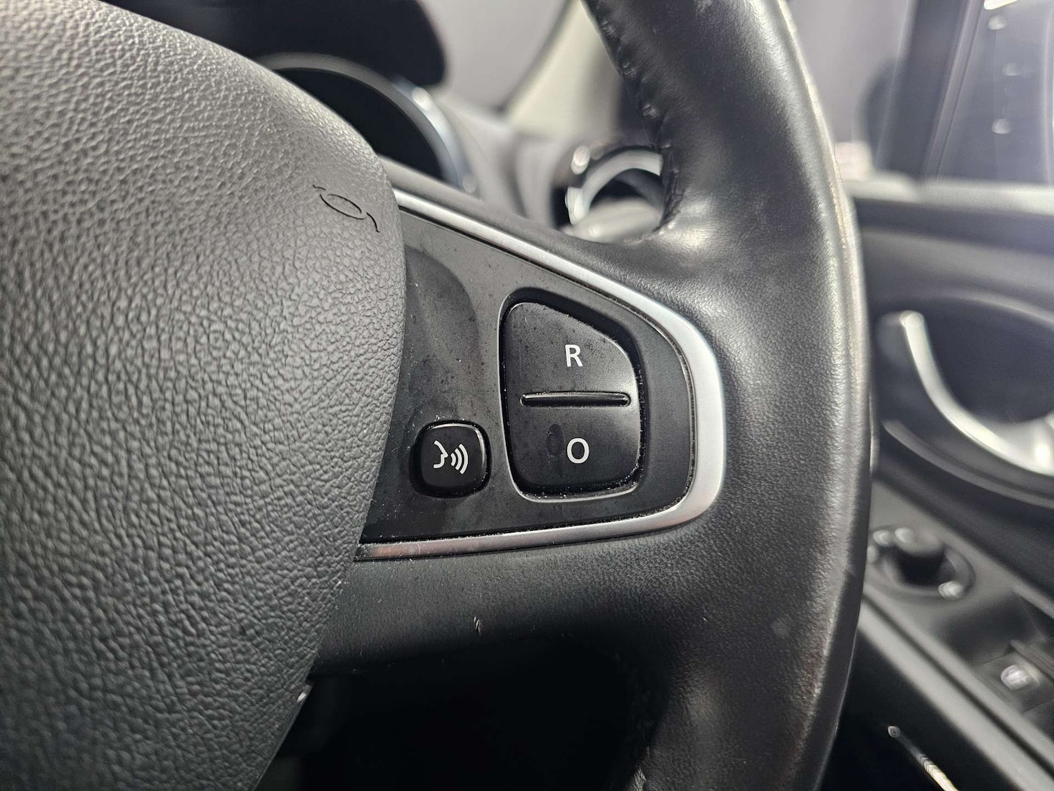 Used Renault Clio 2016 for sale - 76972356: Photo 59