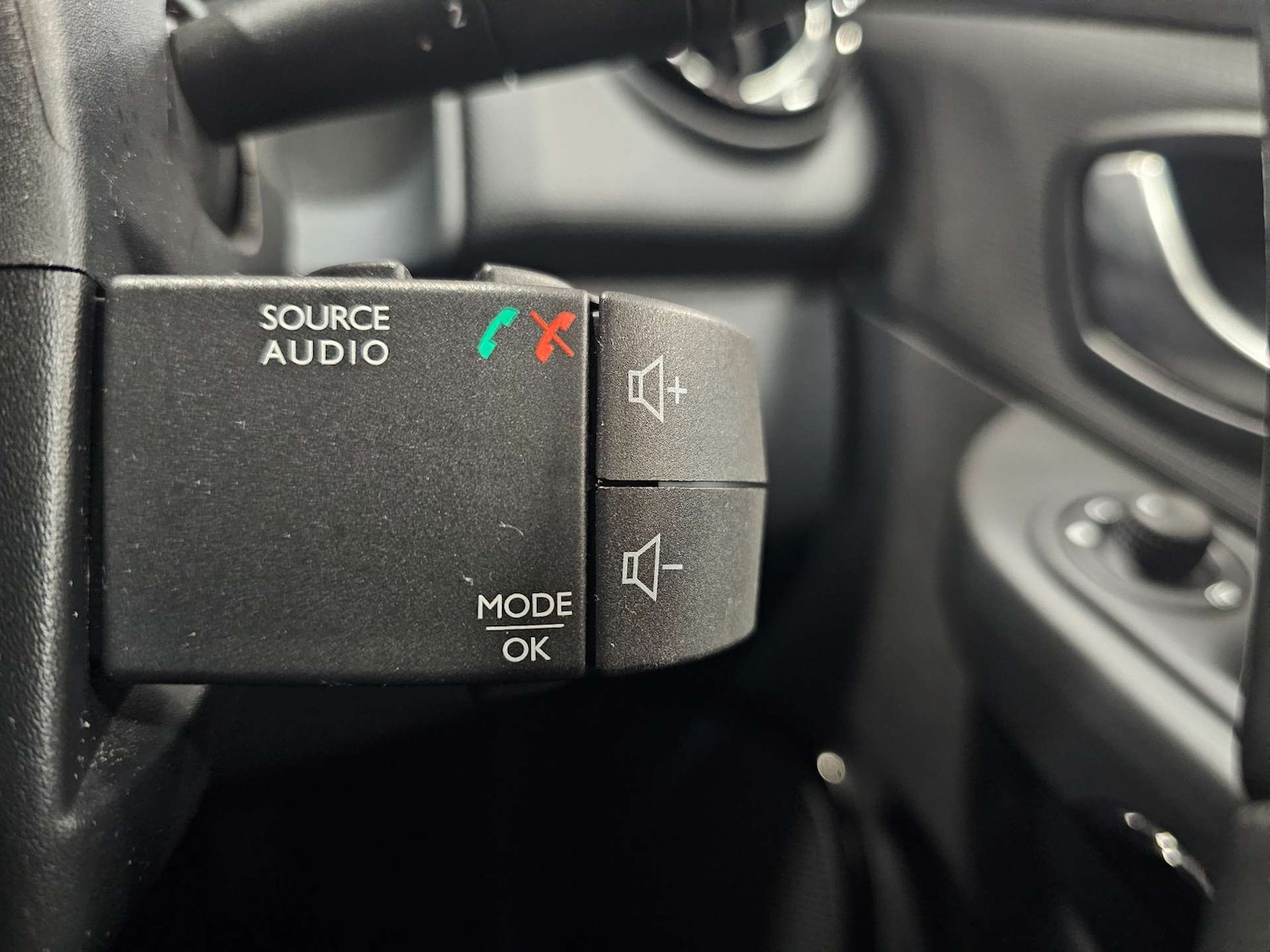 Used Renault Clio 2016 for sale - 76972356: Photo 62