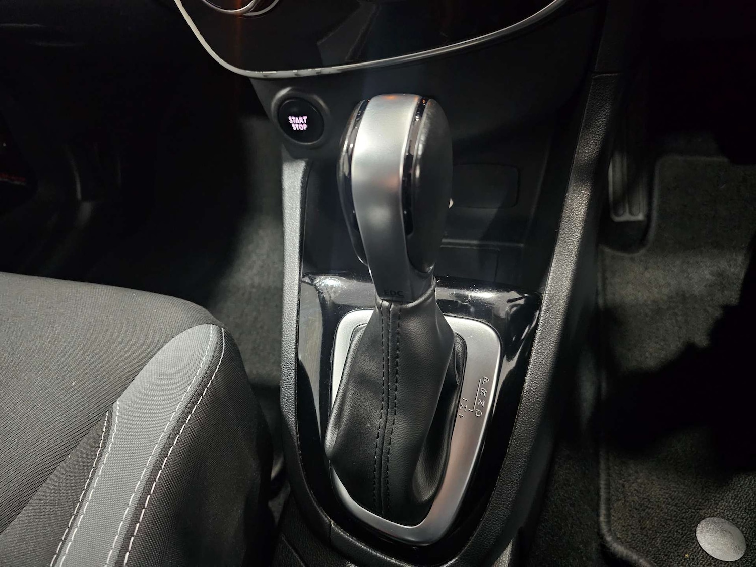 Used Renault Clio 2016 for sale - 76972356: Photo 64