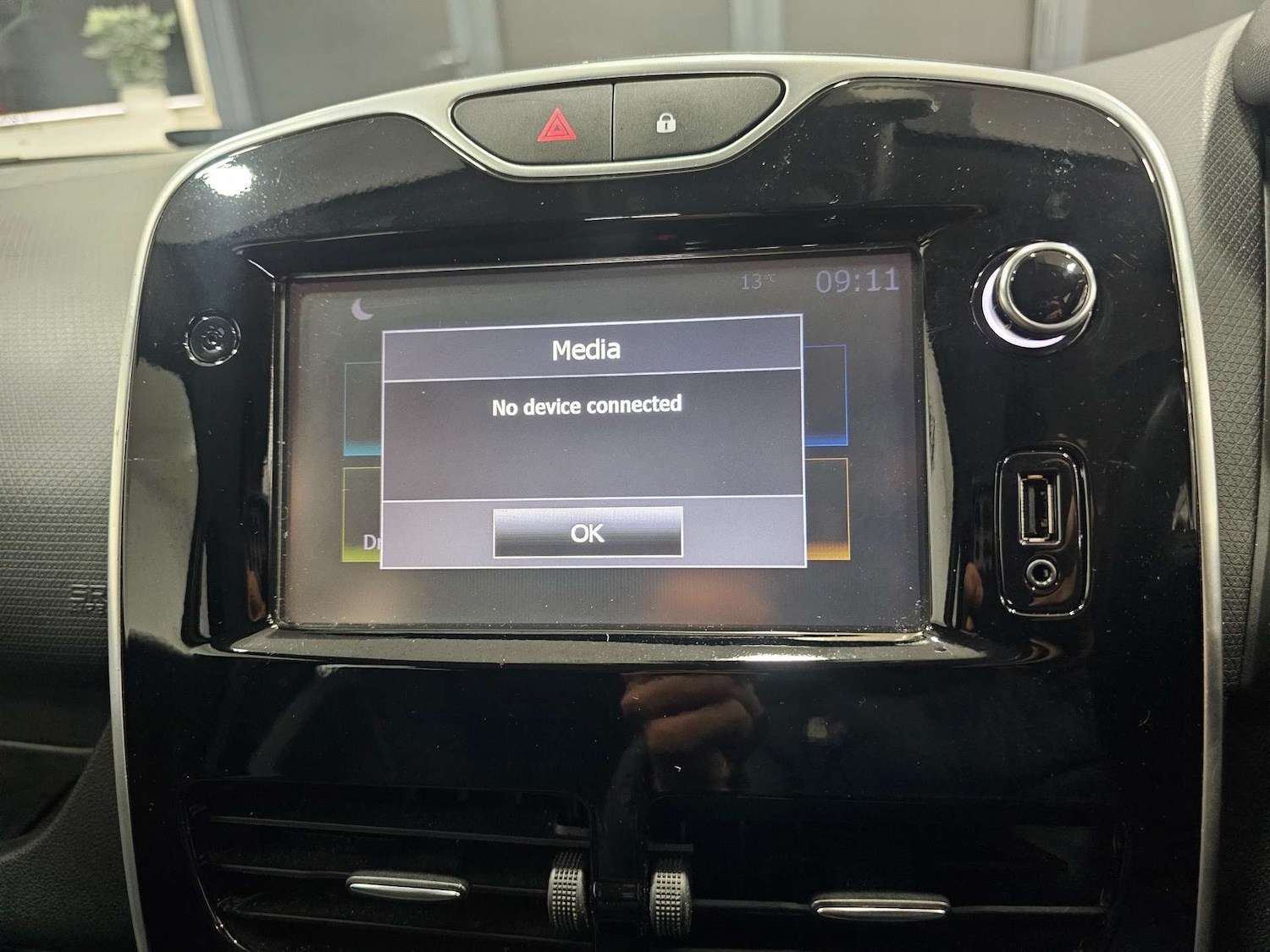 Used Renault Clio 2016 for sale - 76972356: Photo 66