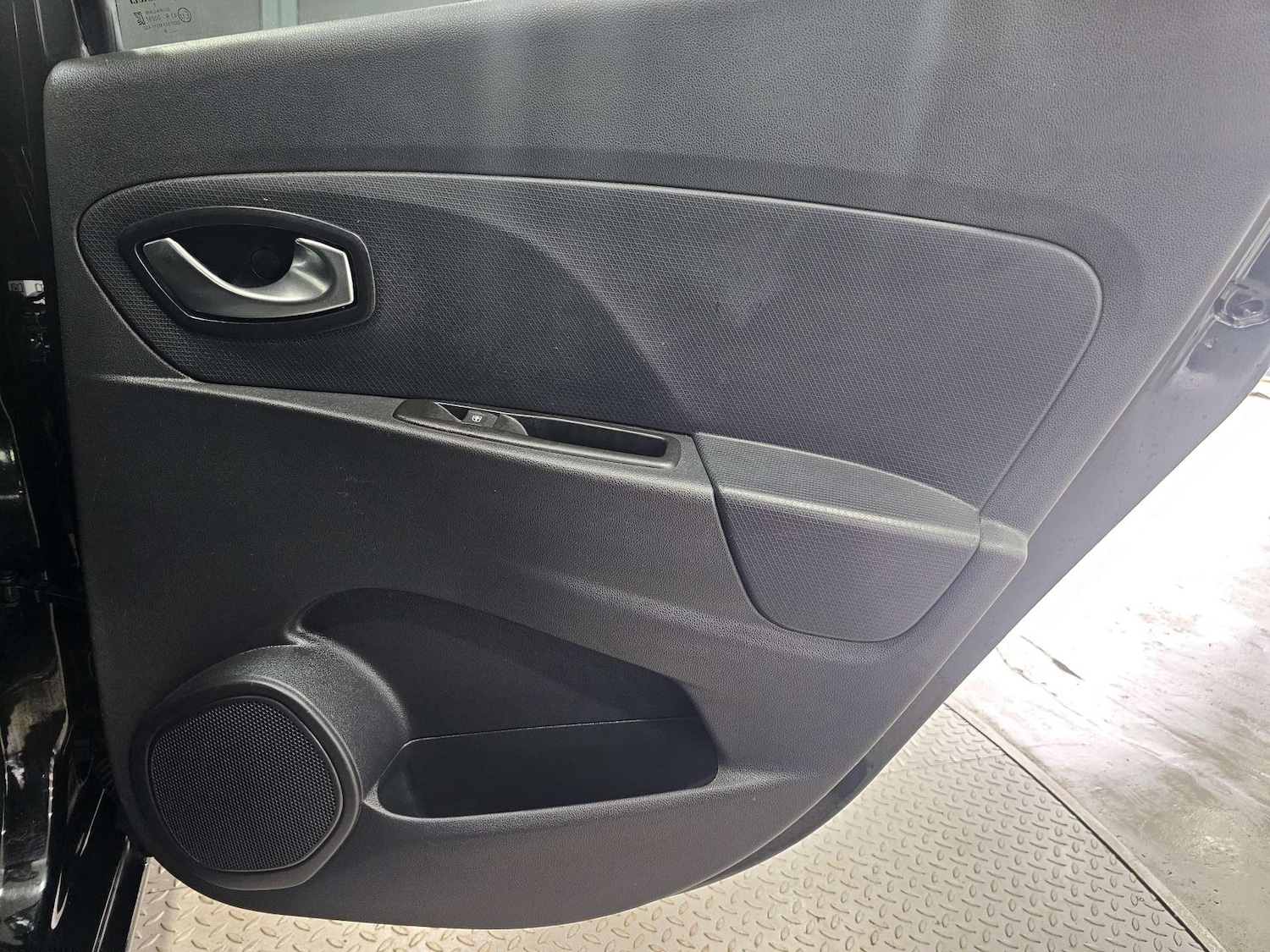 Used Renault Clio 2016 for sale - 76972356: Photo 73