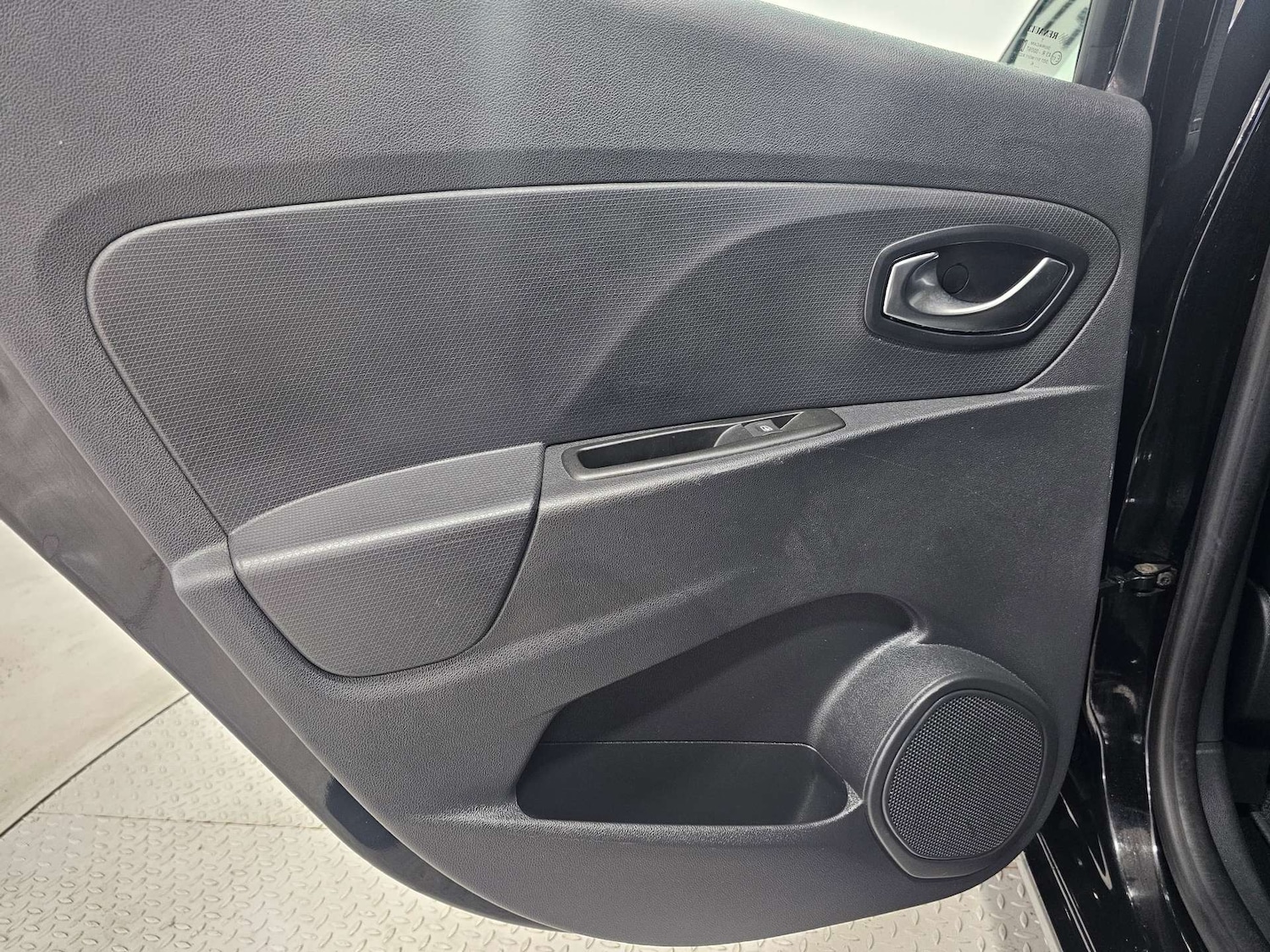 Used Renault Clio 2016 for sale - 76972356: Photo 81