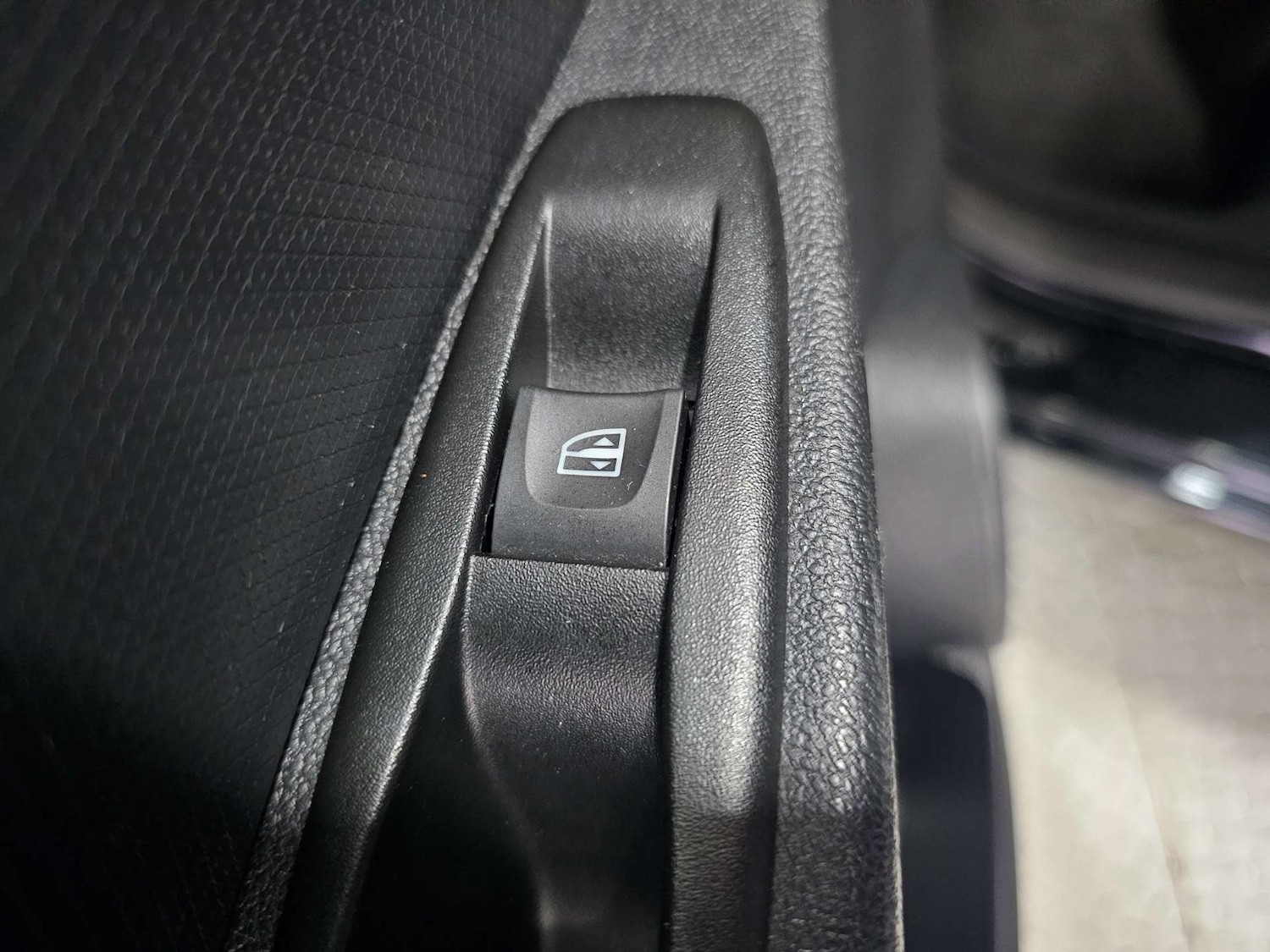 Used Renault Clio 2016 for sale - 76972356: Photo 82