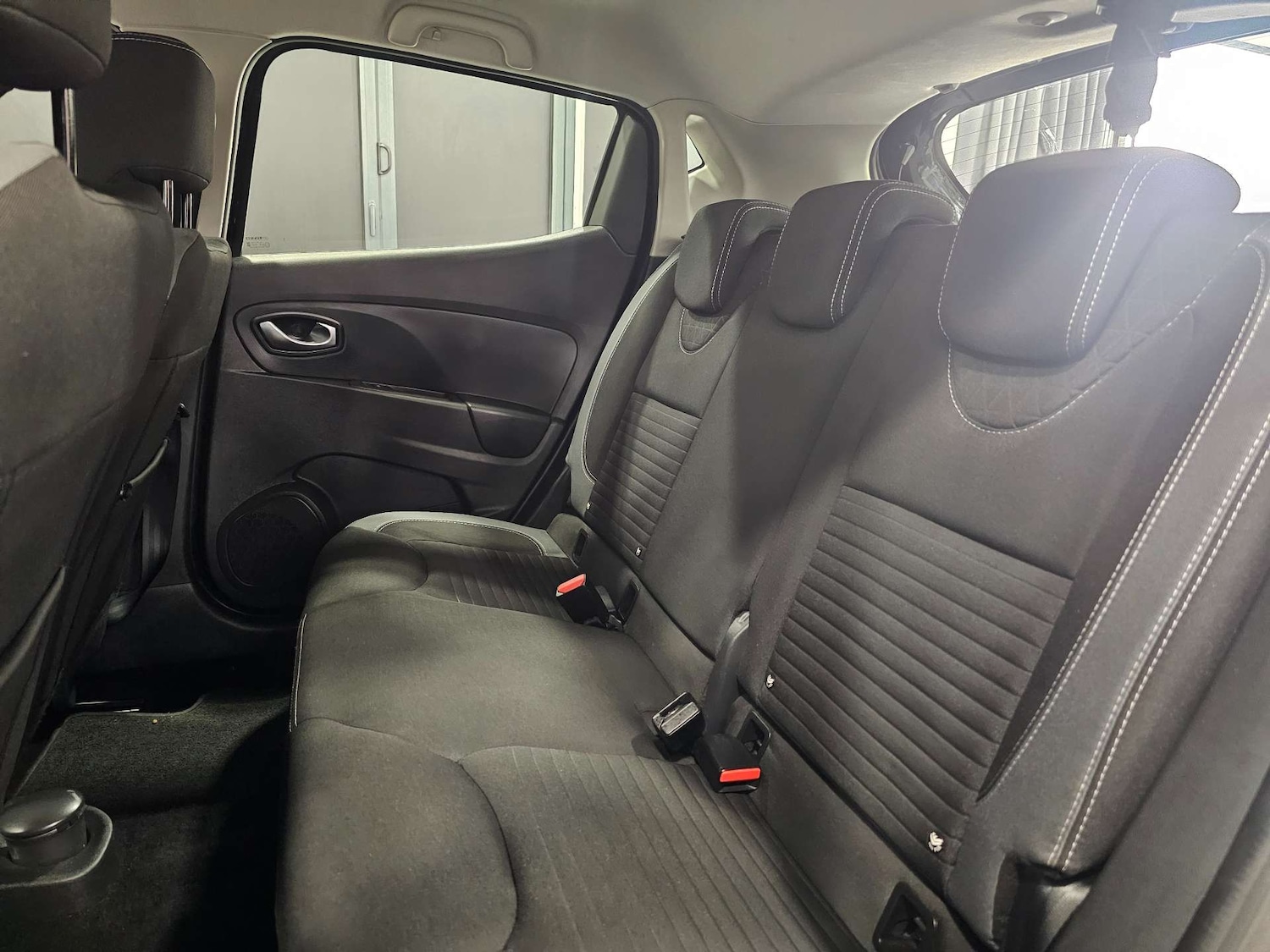 Used Renault Clio 2016 for sale - 76972356: Photo 86