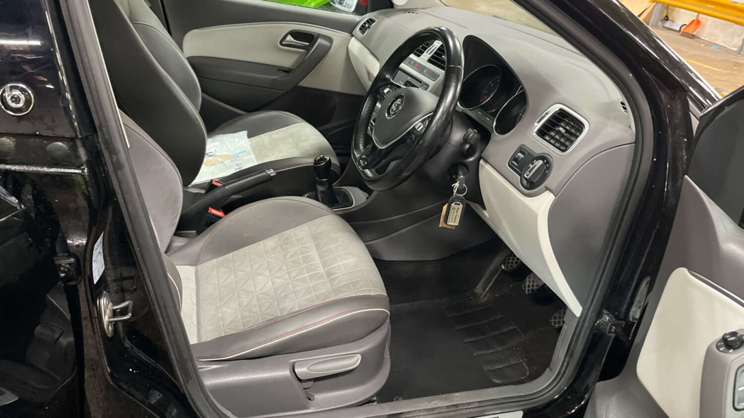 Used Volkswagen Polo 2017 for sale - 77896409: Photo 7