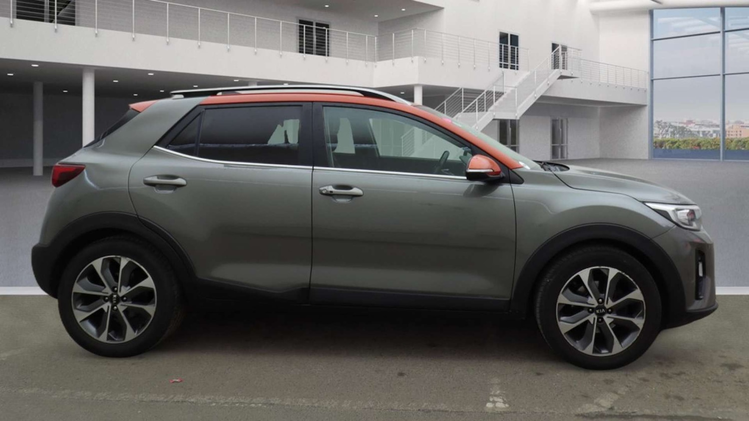 Used Kia Stonic 2018 for sale - 78055155: Photo 6