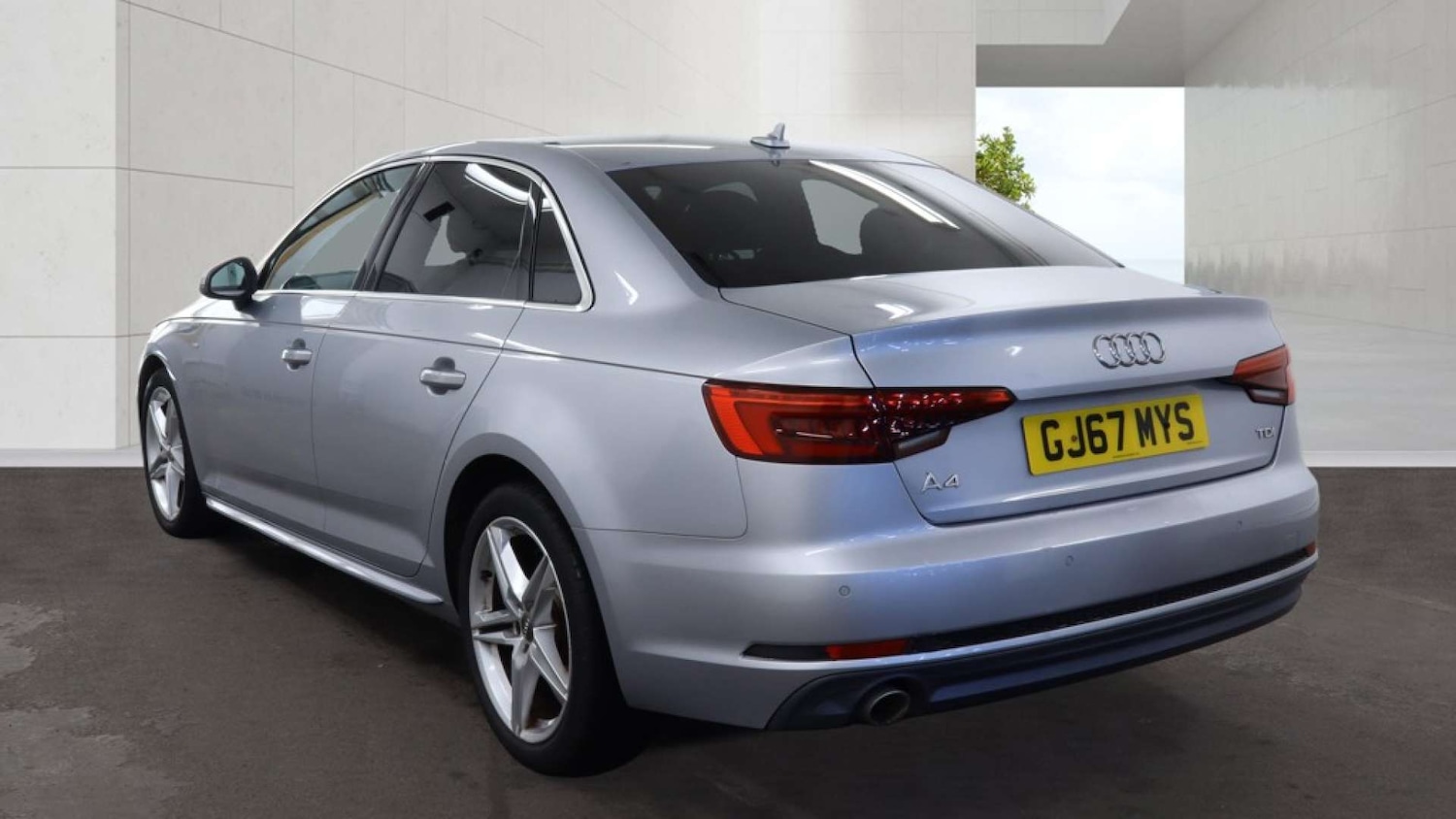 Used Audi A4 2017 for sale - 78165492: Photo 4