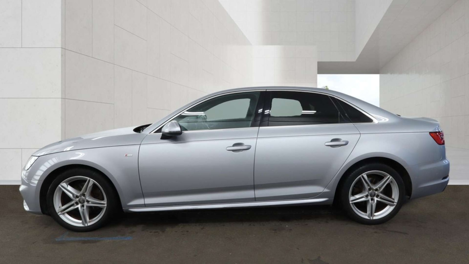 Used Audi A4 2017 for sale - 78165492: Photo 7