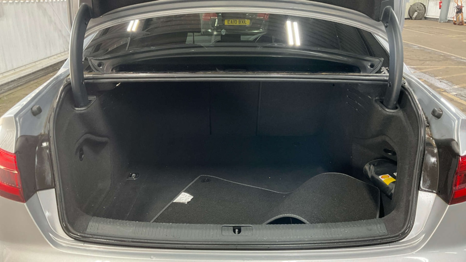 Used Audi A4 2017 for sale - 78165492: Photo 9