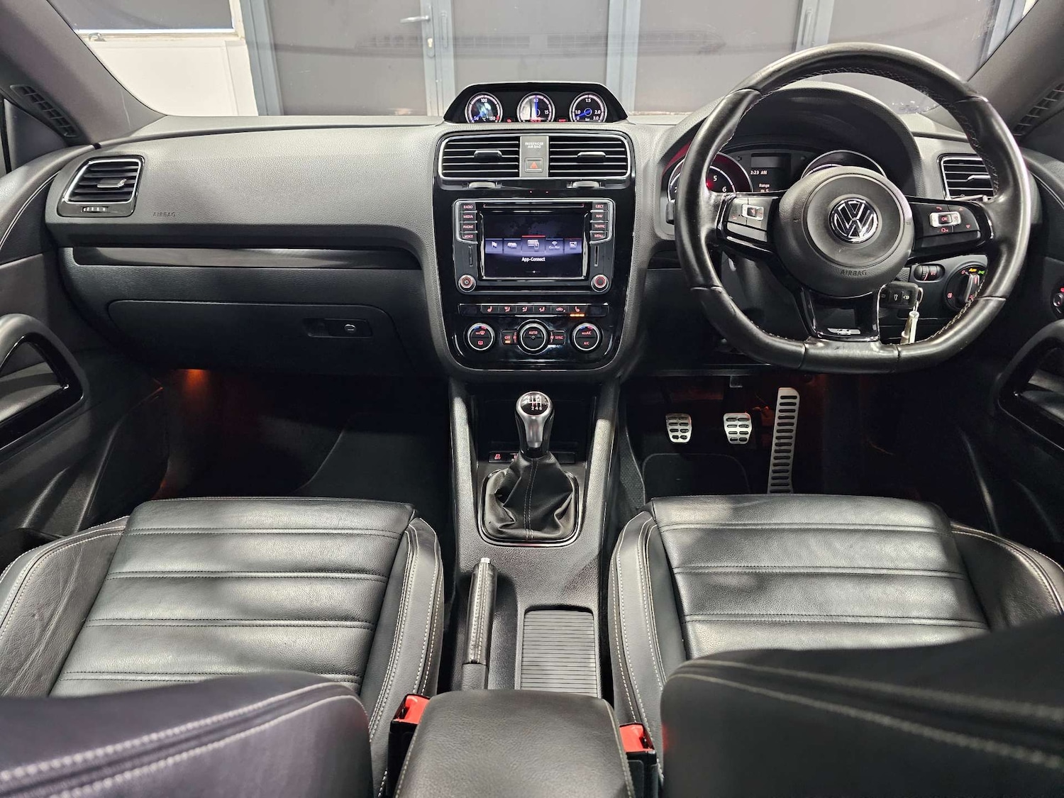 Used Volkswagen Scirocco 2015 for sale - 77494203: Photo 15