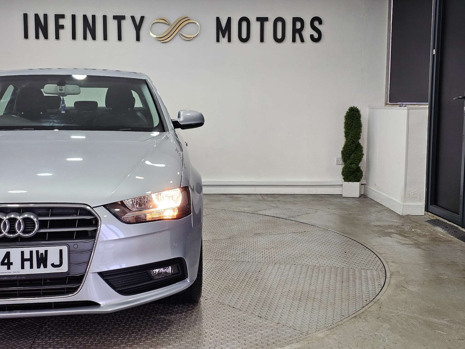 Used Audi A4 2014 for sale - 77482428: Photo 11