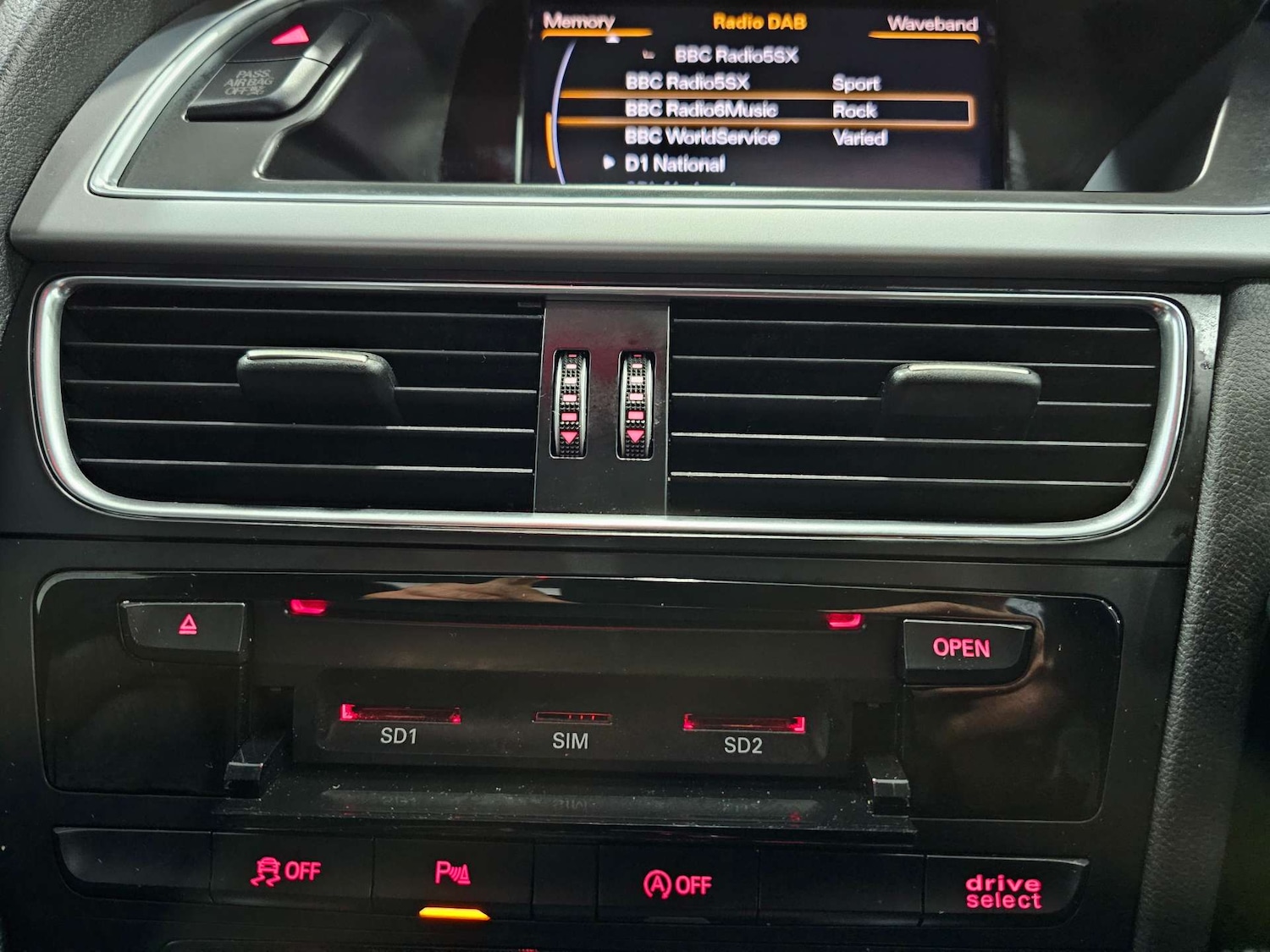 Used Audi A4 2014 for sale - 77482428: Photo 26