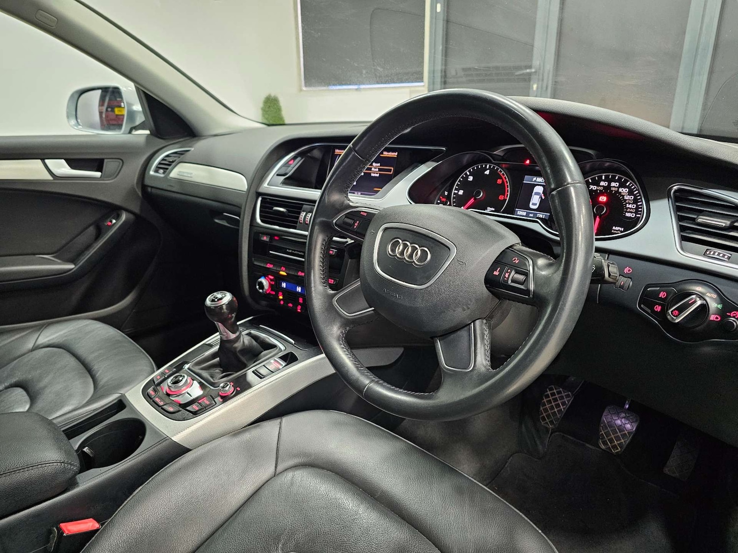 Used Audi A4 2014 for sale - 77482428: Photo 5