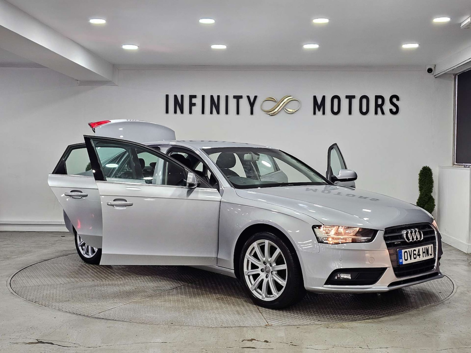 Used Audi A4 2014 for sale - 77482428: Photo 6
