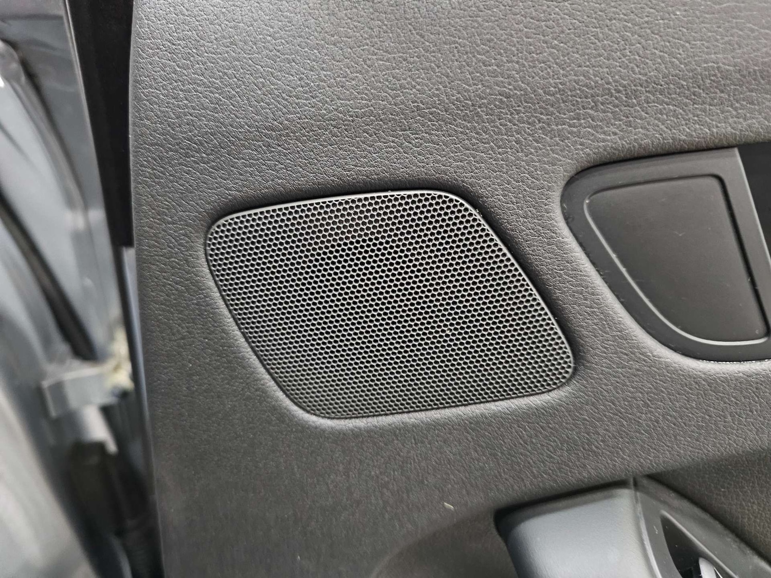 Used Audi A4 2014 for sale - 77482428: Photo 64