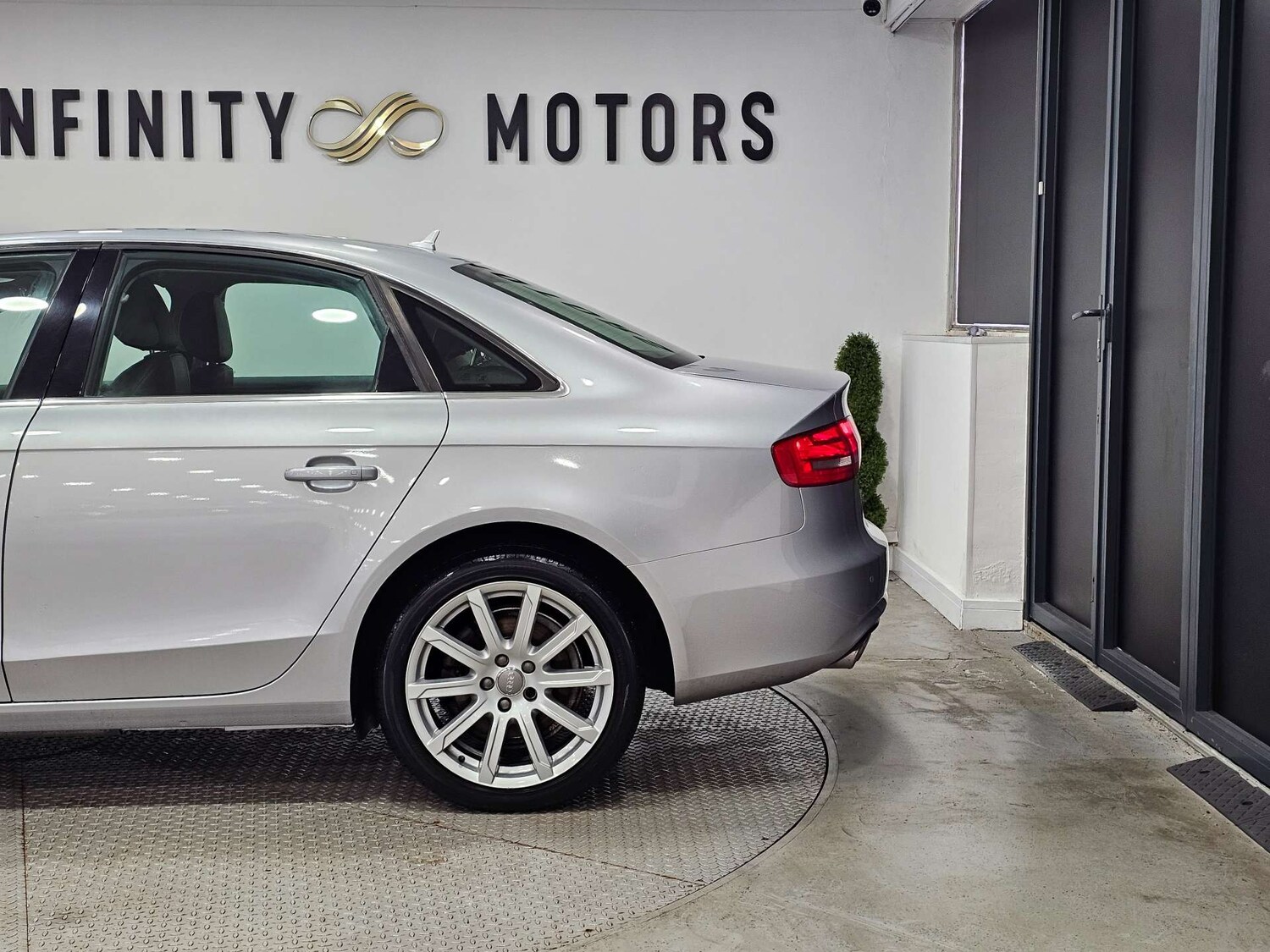 Used Audi A4 2014 for sale - 77482428: Photo 77