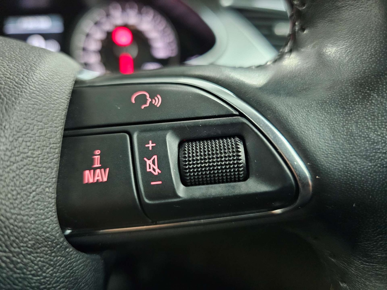 Used Audi A4 2014 for sale - 77482428: Photo 92