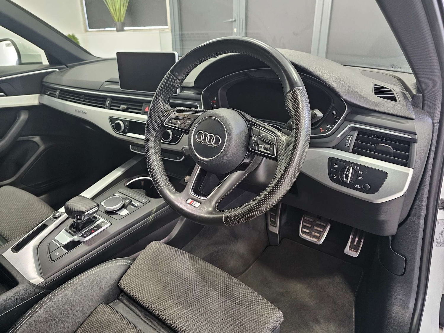 Used Audi A4 2016 for sale - 77420175: Photo 5